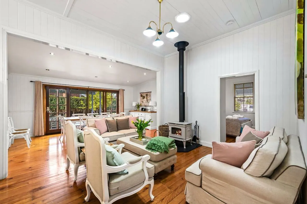 Nyaraló Frangipani House Villa Toowoomba Ausztrália